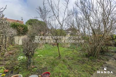 Chambre - 16 m² - 5 pièces