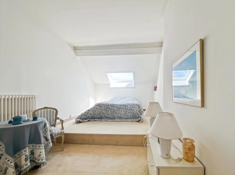 Maison - 201 m² - 5 pièces