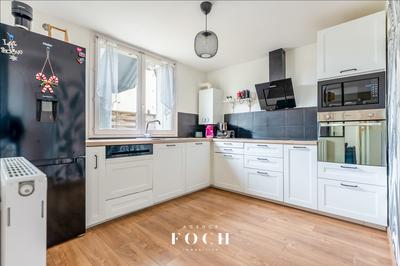 Appartement - 102 m² - 5 pièces