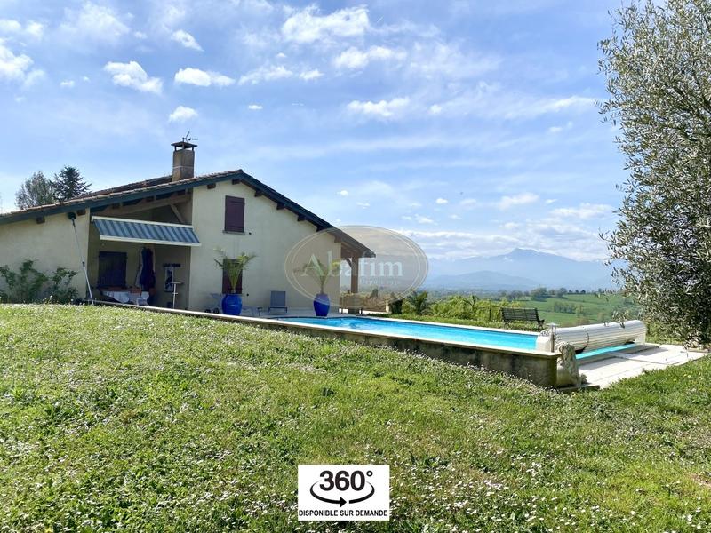 Maison - 180 m² - 6 pièces