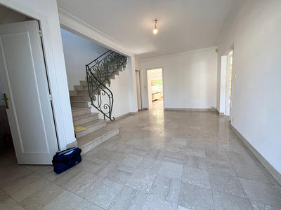 Maison - 178 m² - 5 pièces