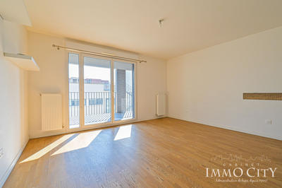 Appartement - 81 m² - 4 pièces