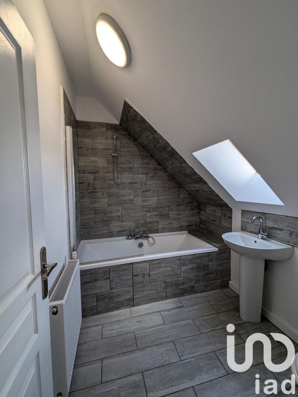 Maison - 187 m² - 11 pièces