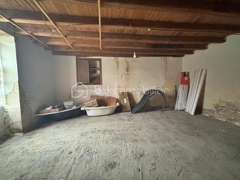 Maison - 220 m² - 6 pièces