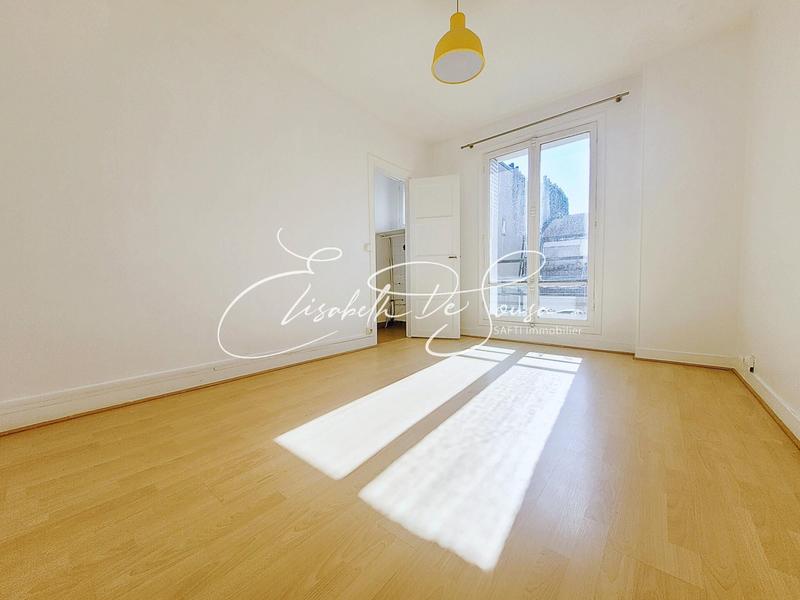 Appartement - 144 m² - 6 pièces