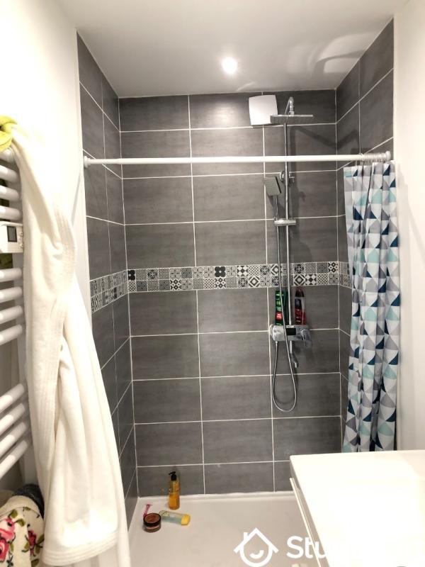 Chambre - 97 m² - 1 pièce