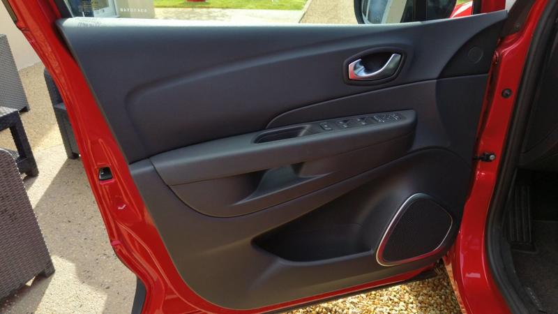 Renault Captur 1.3 TCe 130 Intens