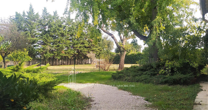 Villa - 220 m² - 9 pièces