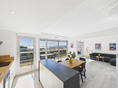 Appartement - 83 m² - 4 pièces