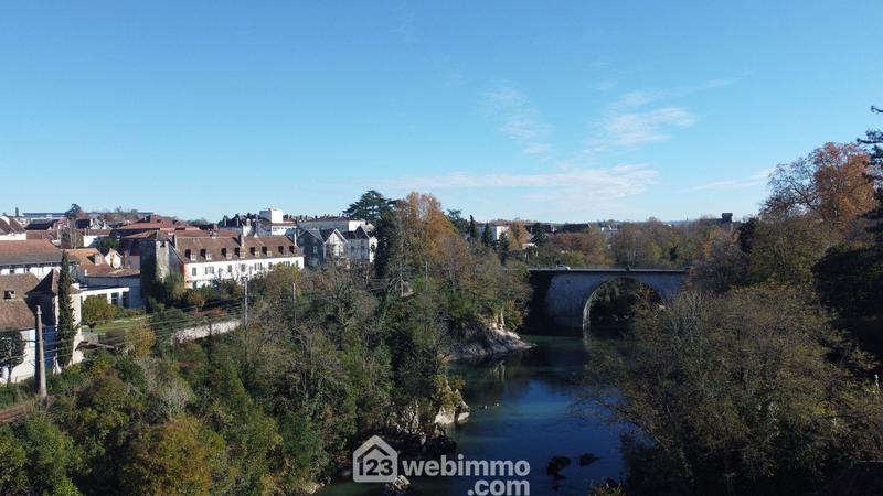 Maison - 310 m² - 10 pièces