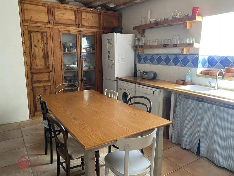 Maison de village - 230 m² - 8 pièces