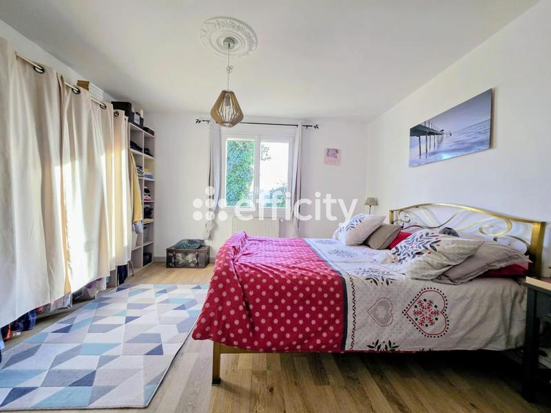 Maison - 150 m² - 6 pièces