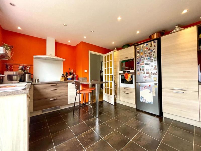 Maison - 160 m² - 6 pièces