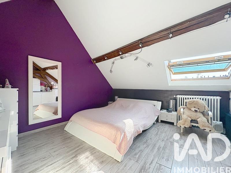 Maison - 234 m² - 10 pièces