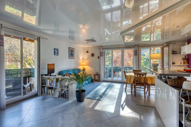 Duplex - 93 m² - 4 pièces