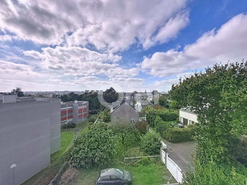 Appartement - 105 m² - 4 pièces