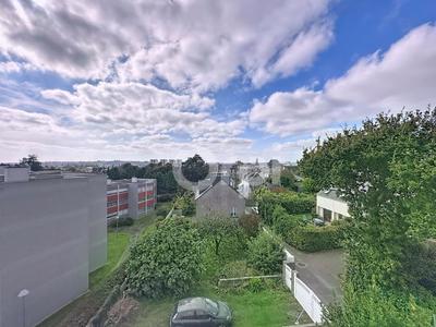 Appartement - 105 m² - 4 pièces