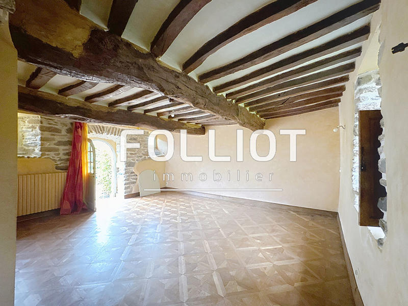 Maison - 250 m² - 8 pièces