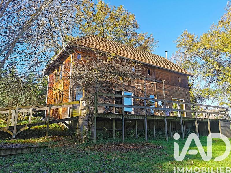 Maison - 170 m² - 8 pièces