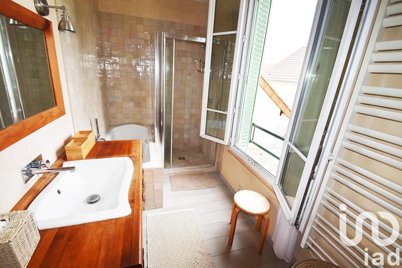 Maison - 109 m² - 6 pièces