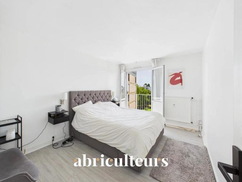 Appartement ancien - 80 m² - 3 pièces