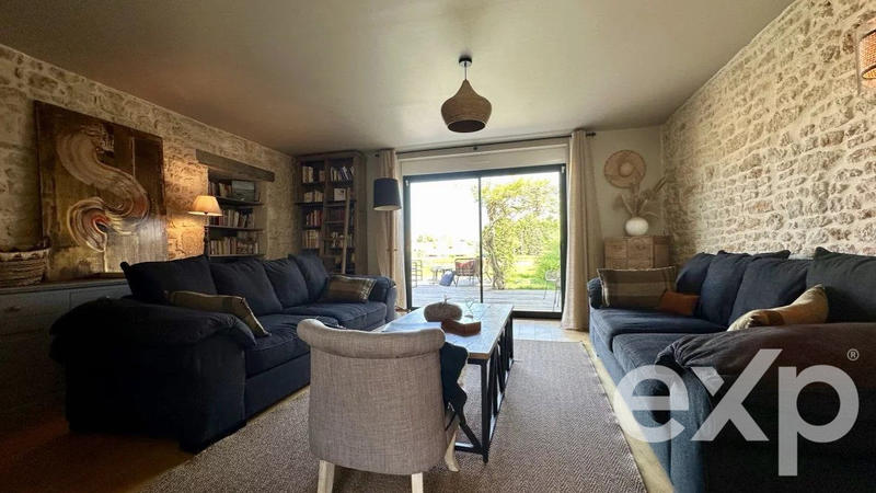 Maison - 207 m² - 9 pièces