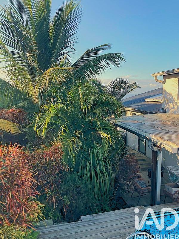 Maison - 208 m² - 6 pièces