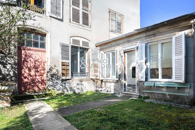 Appartement - 160 m² - 4 pièces