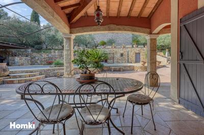 Villa - 209 m² - 6 pièces