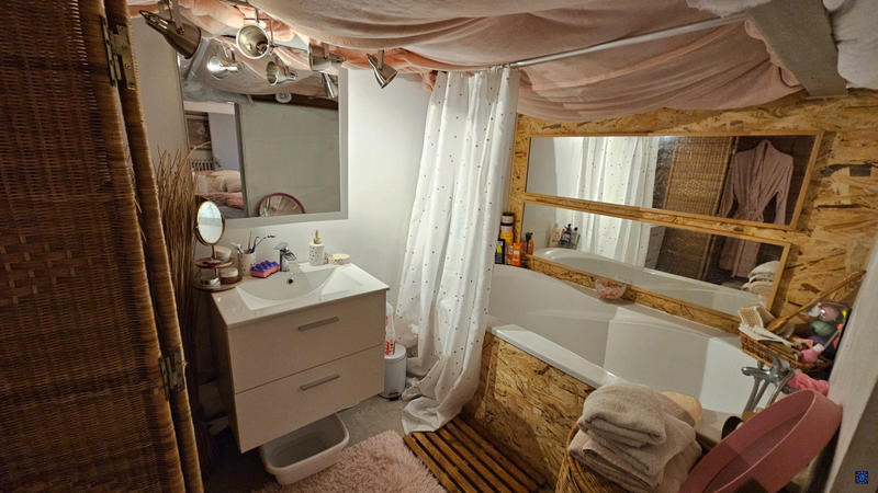 Maison - 198 m² - 7 pièces