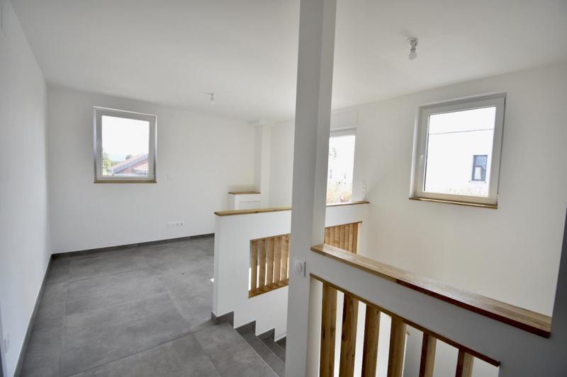 Maison - 141 m² - 6 pièces