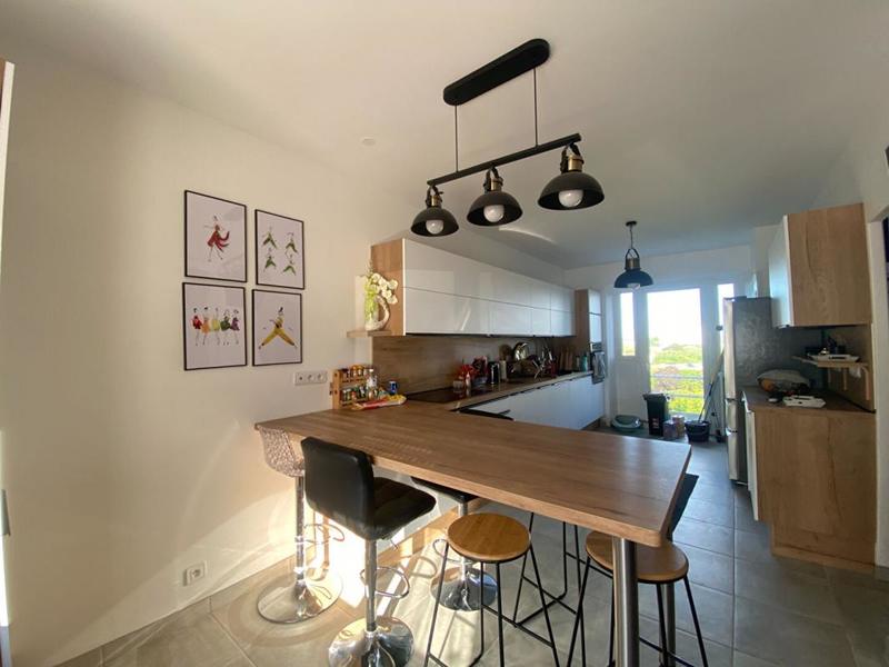 Maison de ville - 211 m² - 9 pièces