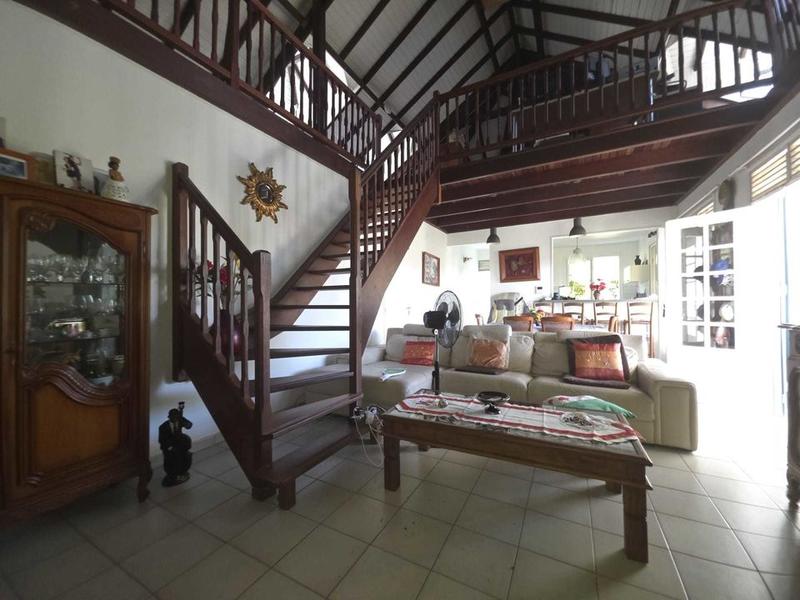 Maison - 184 m² - 7 pièces