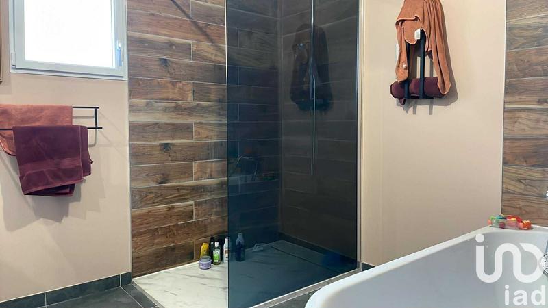 Maison - 93 m² - 4 pièces