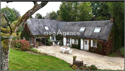 Demeure - 200 m² - 8 pièces