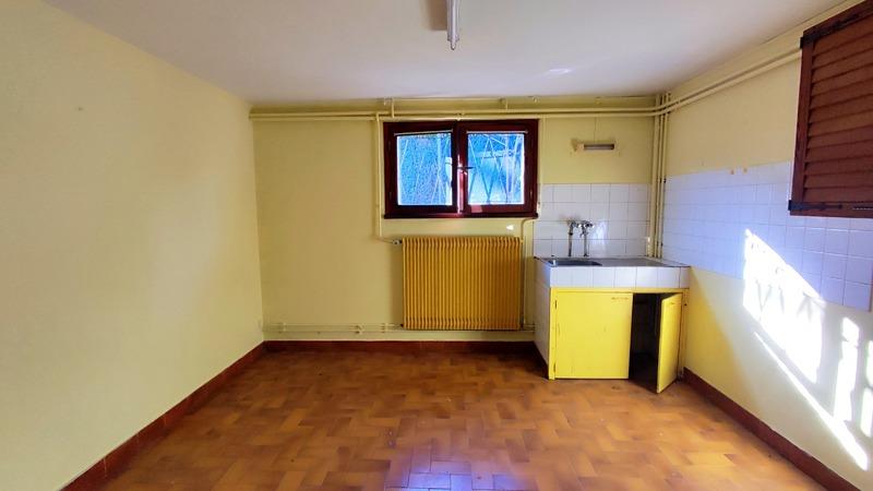 Maison - 168 m² - 8 pièces