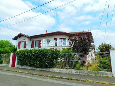 Villa - 188 m² - 8 pièces