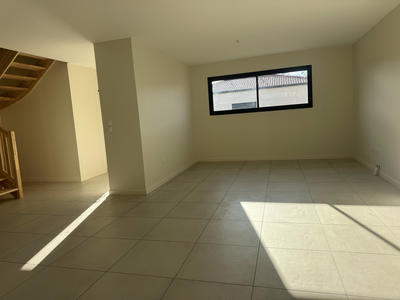 Maison - 110 m² - 4 pièces