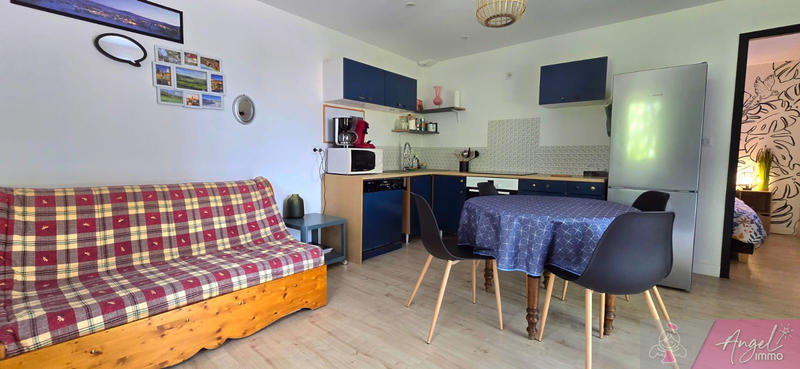 Maison - 382 m² - 14 pièces