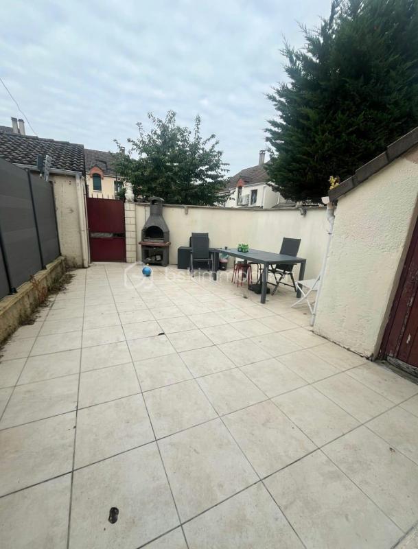 Maison de ville - 81 m² - 4 pièces