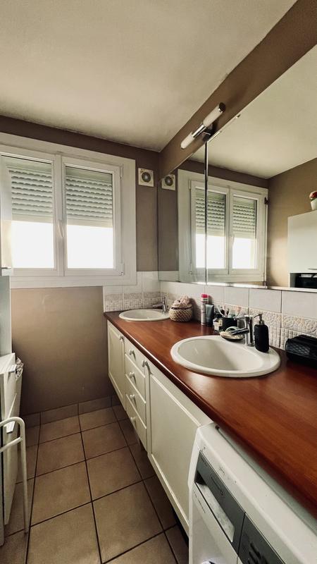 Appartement - 85 m² - 4 pièces