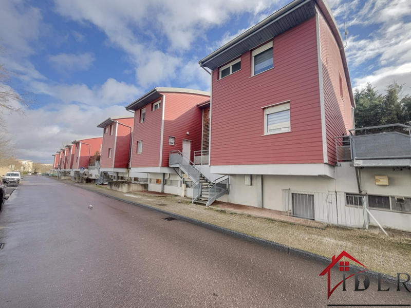 Maison - 90 m² - 1 pièce