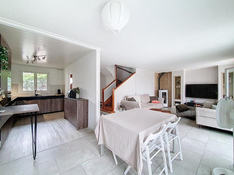 Maison - 112 m² - 4 pièces