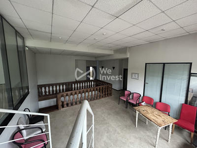 Bureau - 450 m²