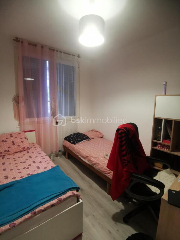 Immeuble - 180 m² - 8 pièces