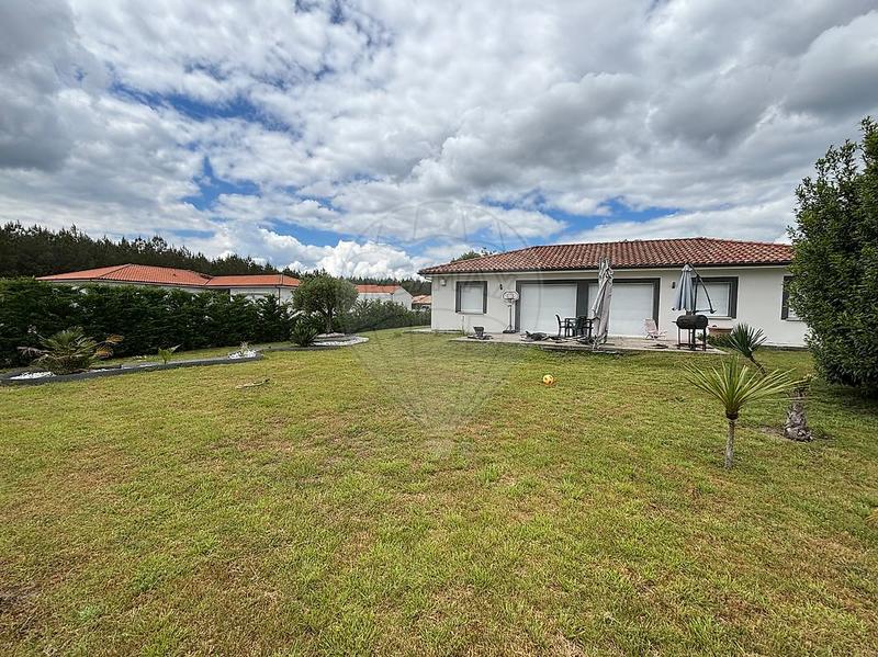 Maison - 120 m² - 6 pièces