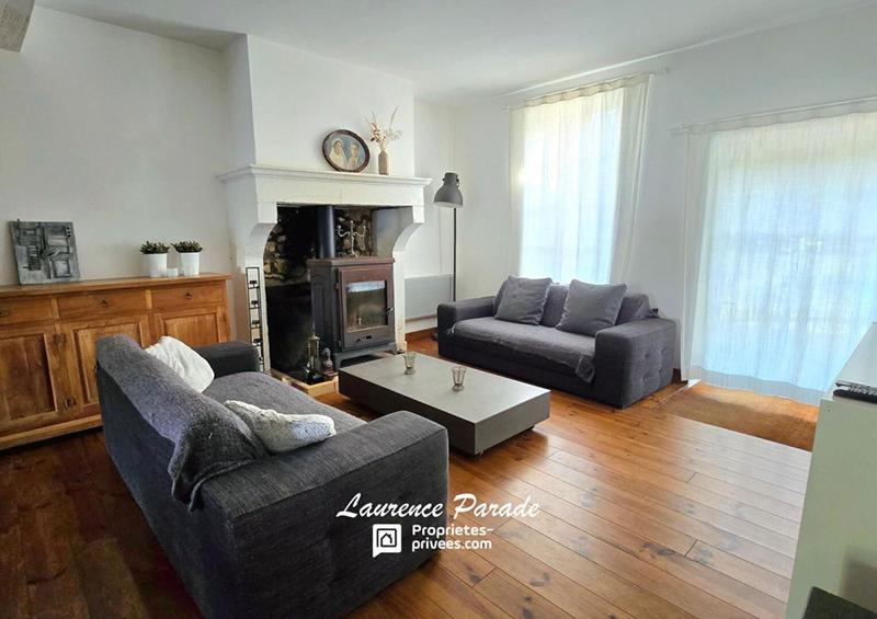 Maison - 590 m² - 19 pièces