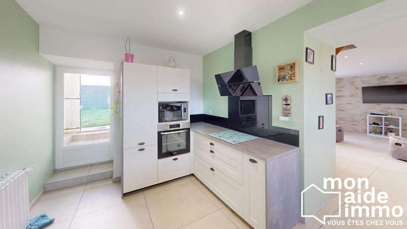 Maison - 234 m² - 7 pièces