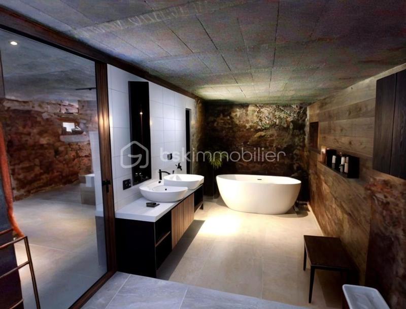 Immeuble - 45 m² - 3 pièces