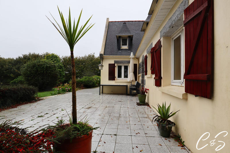 Maison - 162 m² - 6 pièces